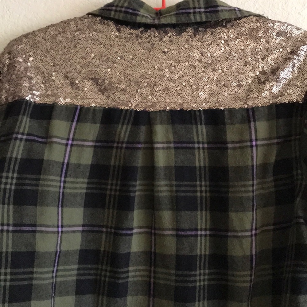 Flannel - Picture 4 of 6